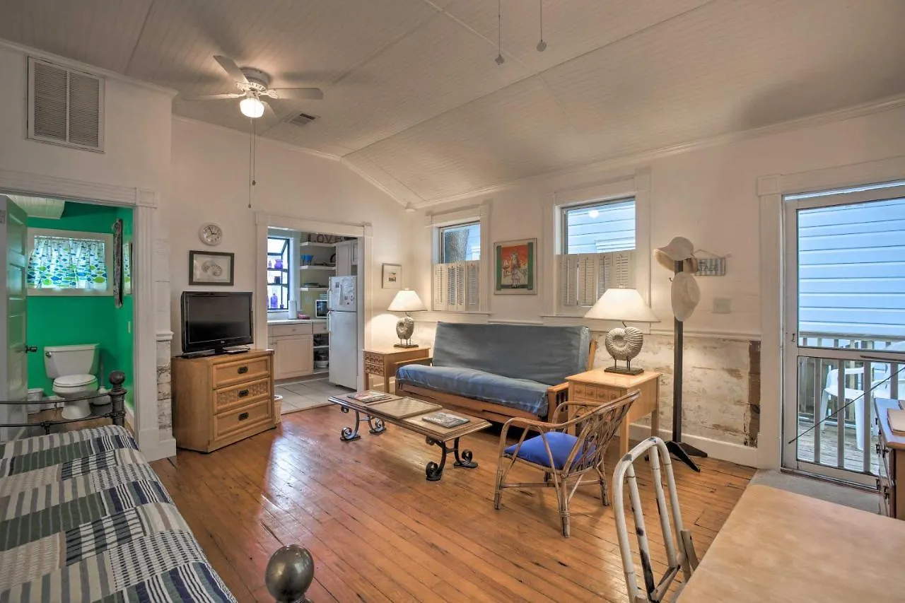 Holiday home Blue With Patio, Walk To Beach Tybee Island