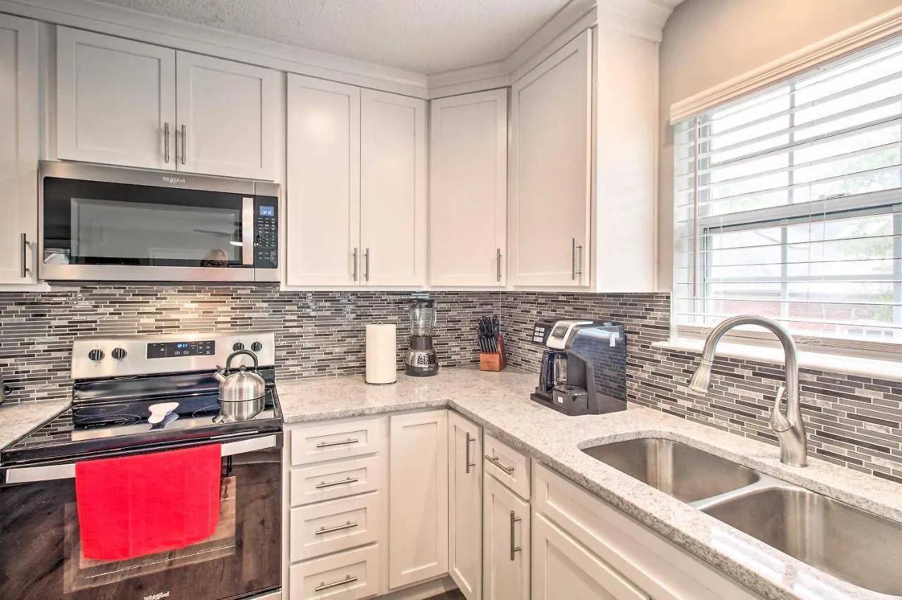 Ideally Located Luxe House On Holiday home *