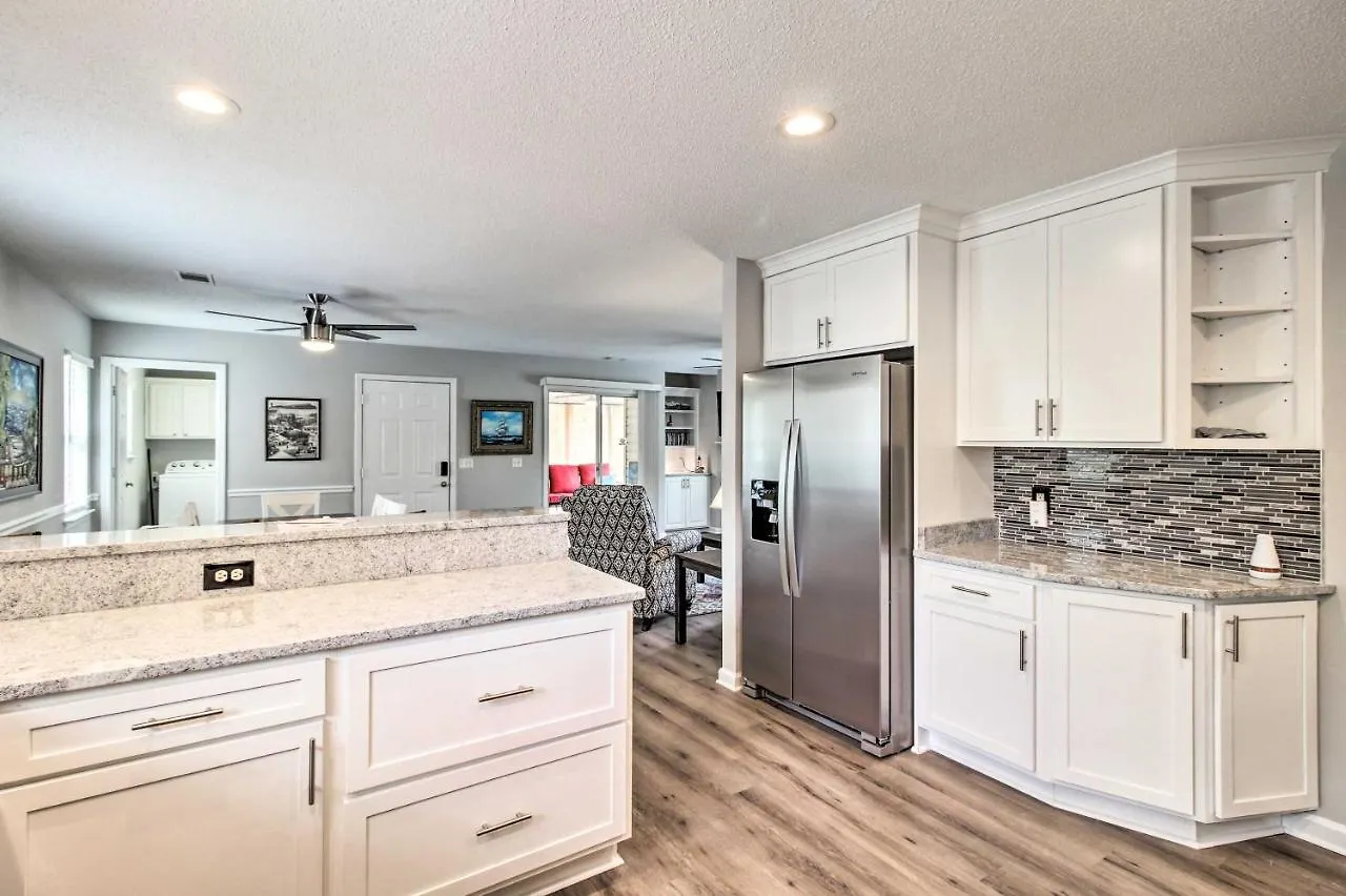 Ideally Located Luxe House On *