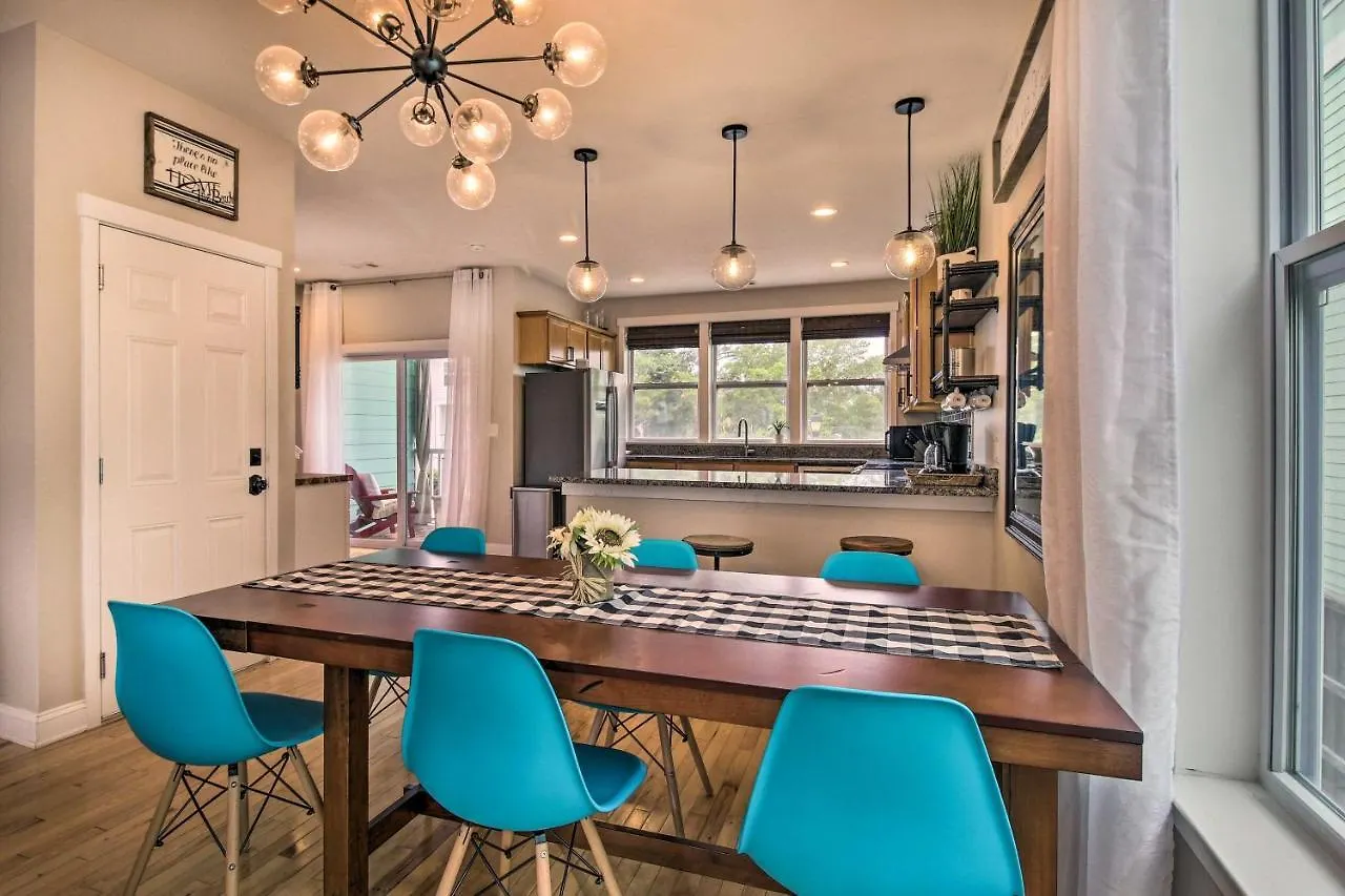 Bright Townhome - Walk To The Beach! Holiday home Tybee Island