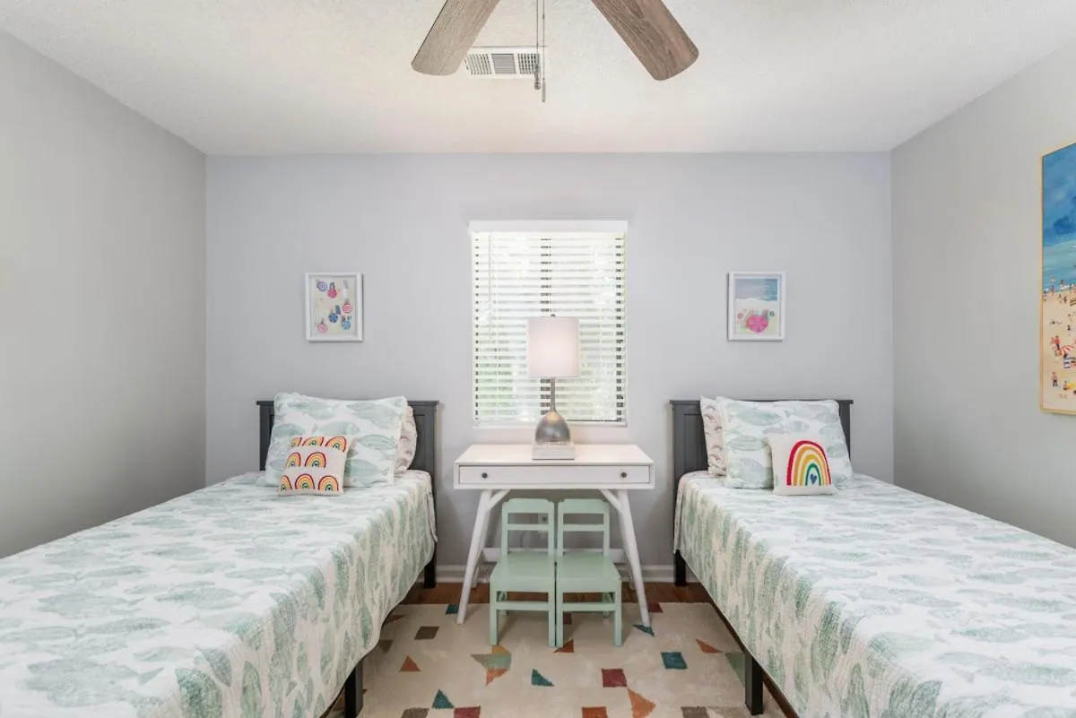 Holiday home Shore To Please