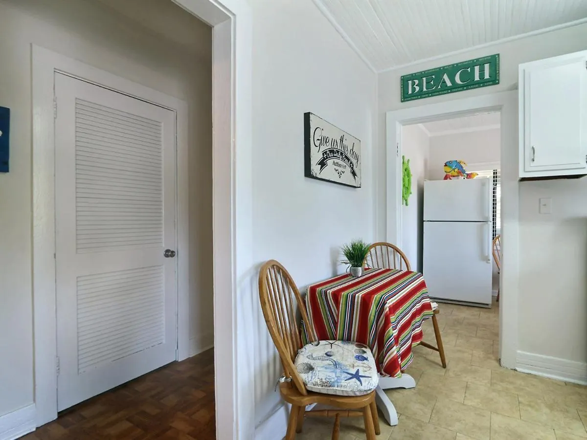 Apartment Movie House Lot A