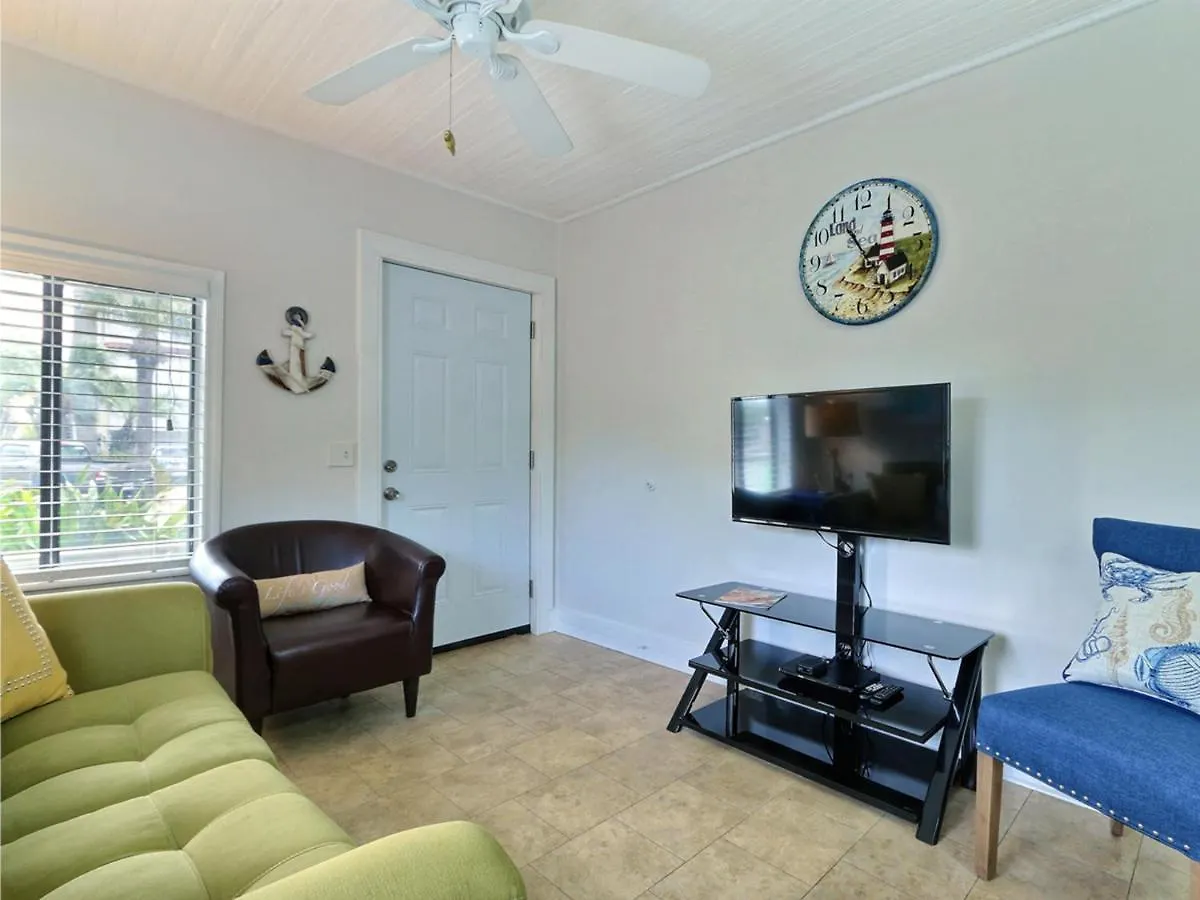 Movie House Lot A Apartment