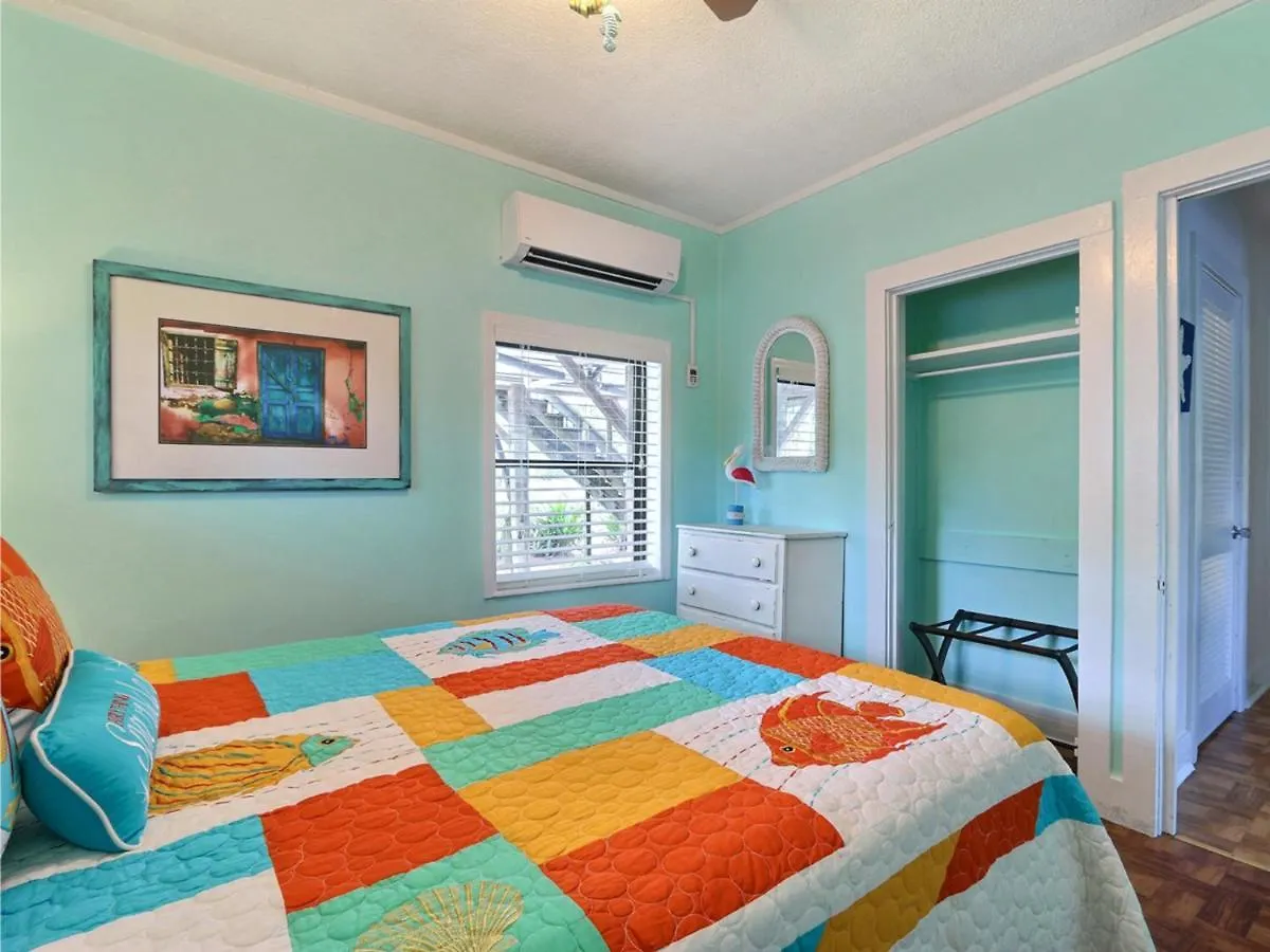 Apartment Movie House Lot A