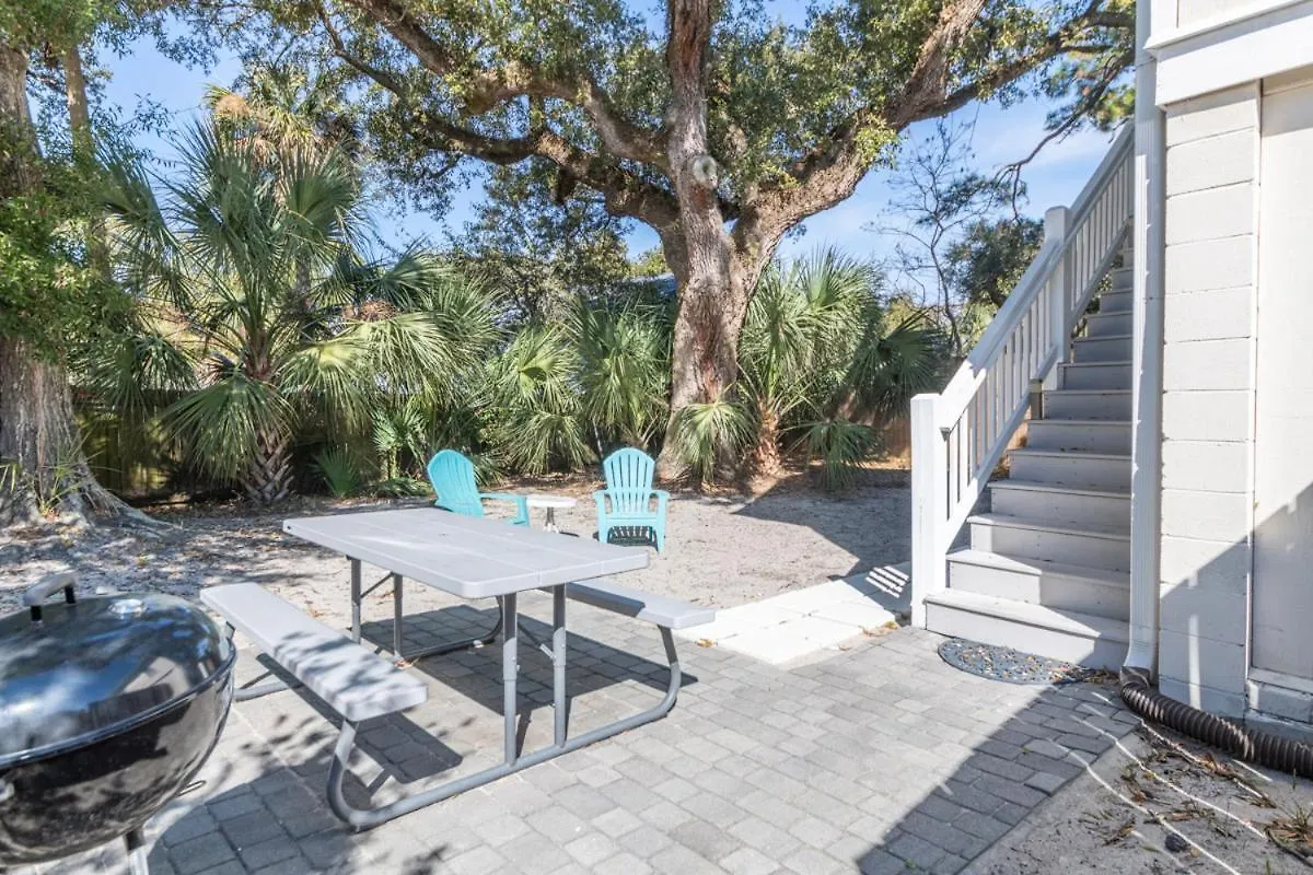 Sandy's Beach House * Tybee Island