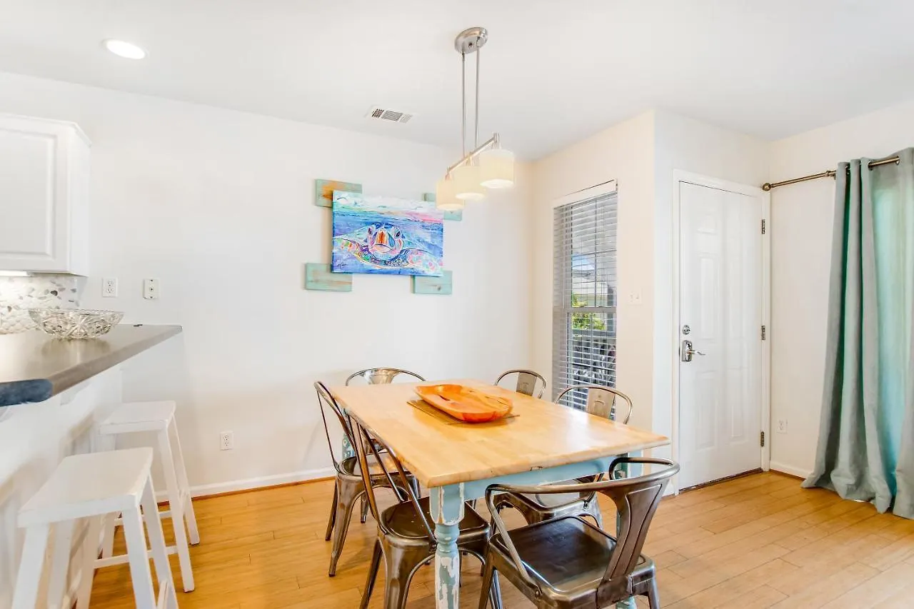 Tybee Turtle Apartment *