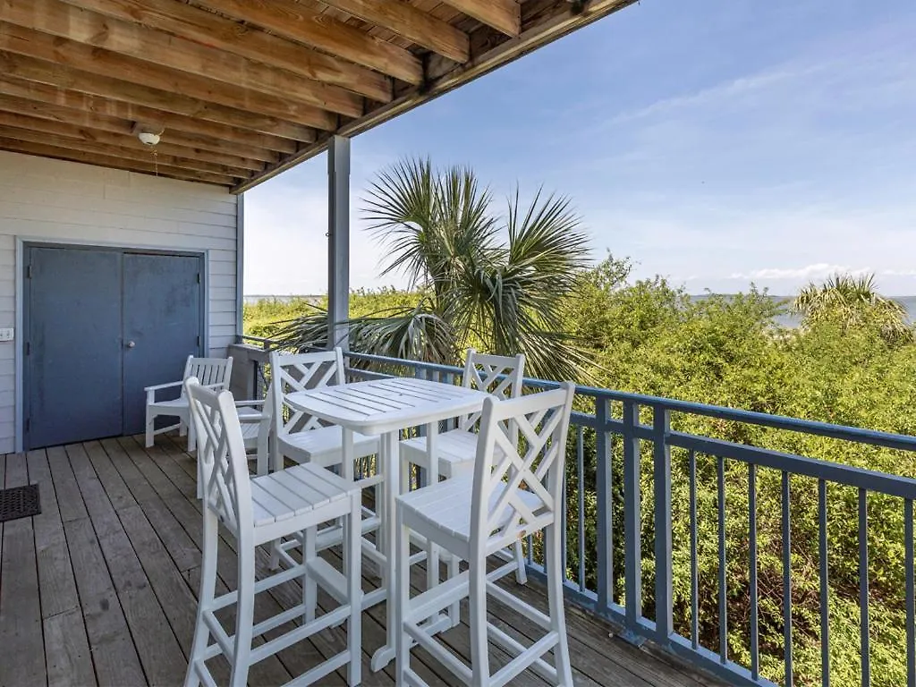 Bay View 106