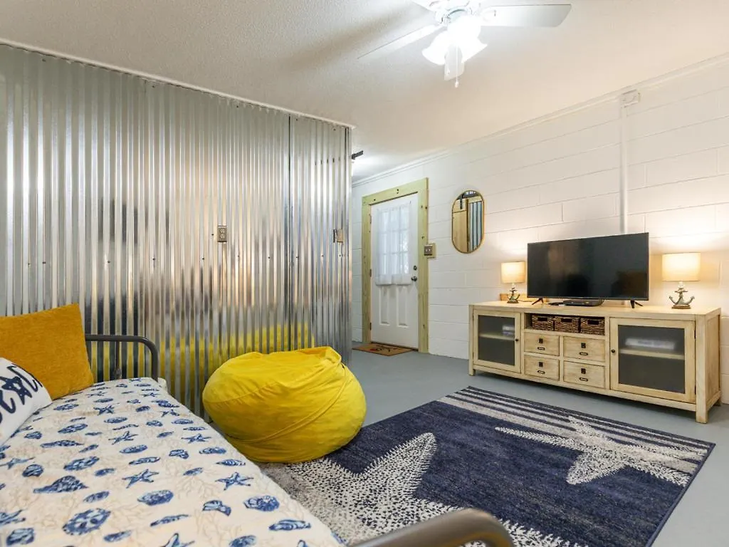 Holiday home Castaway *