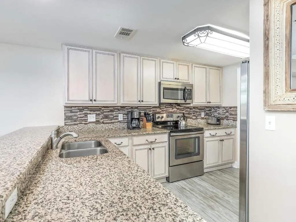 Bay View 107 *
