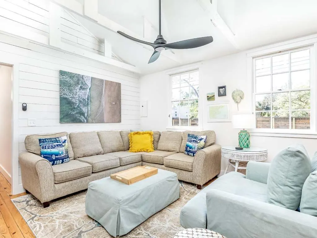 Fort Screven Rec Hall Holiday home Tybee Island