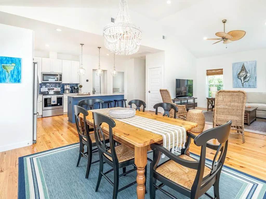 Shore Beats Work Holiday home