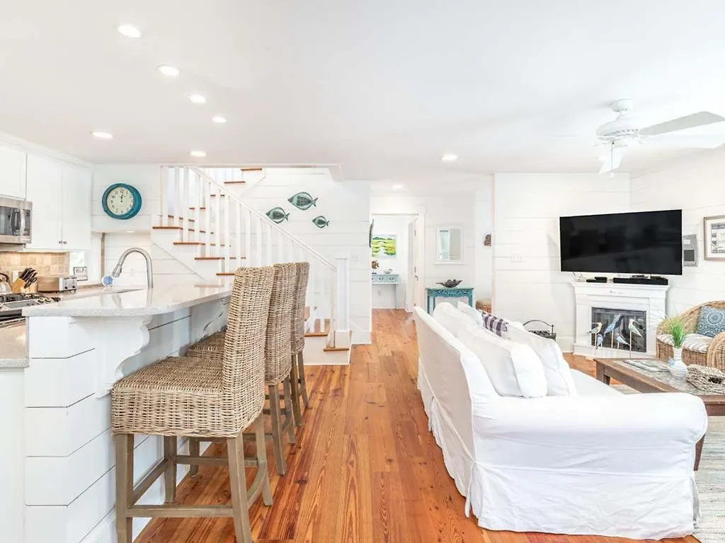 Serenity By The Sea Holiday home Tybee Island