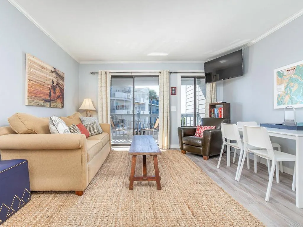 Apartment Racquet B202 Tybee Island