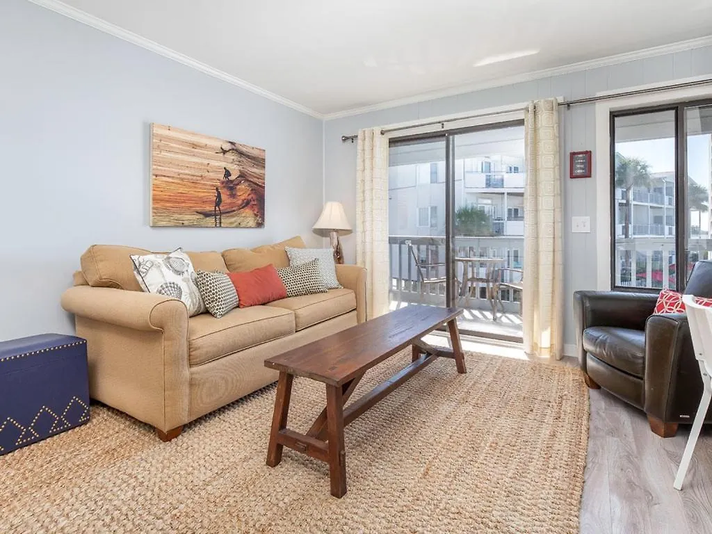 Apartment Racquet B202 Tybee Island
