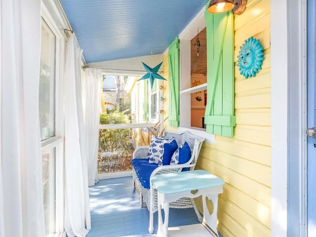 Holiday home Island Bliss *