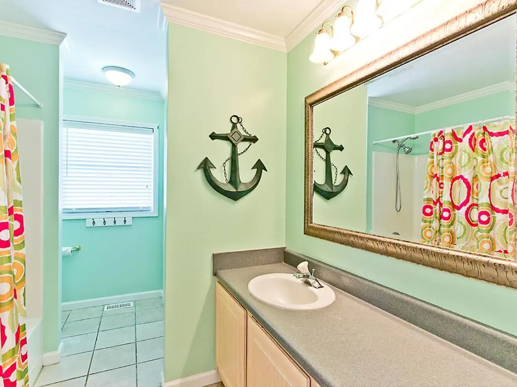 Holiday home Sandys North Shore