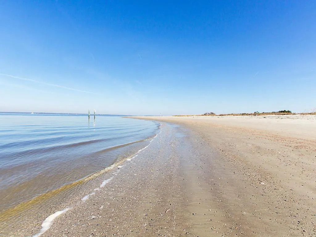 Holiday home Serenity By The Sea Tybee Island