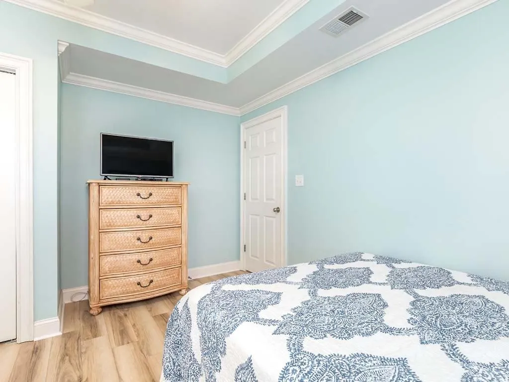 Apartment Brass Rail 306 Tybee Island