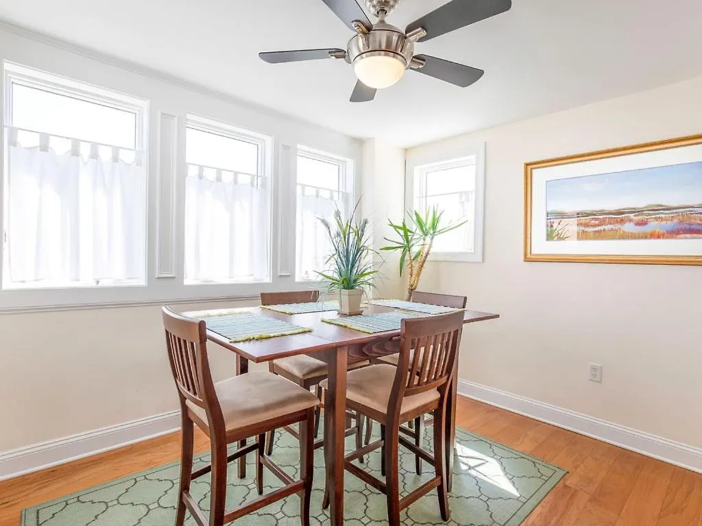 Apartment Captains Watch 17 Tybee Island