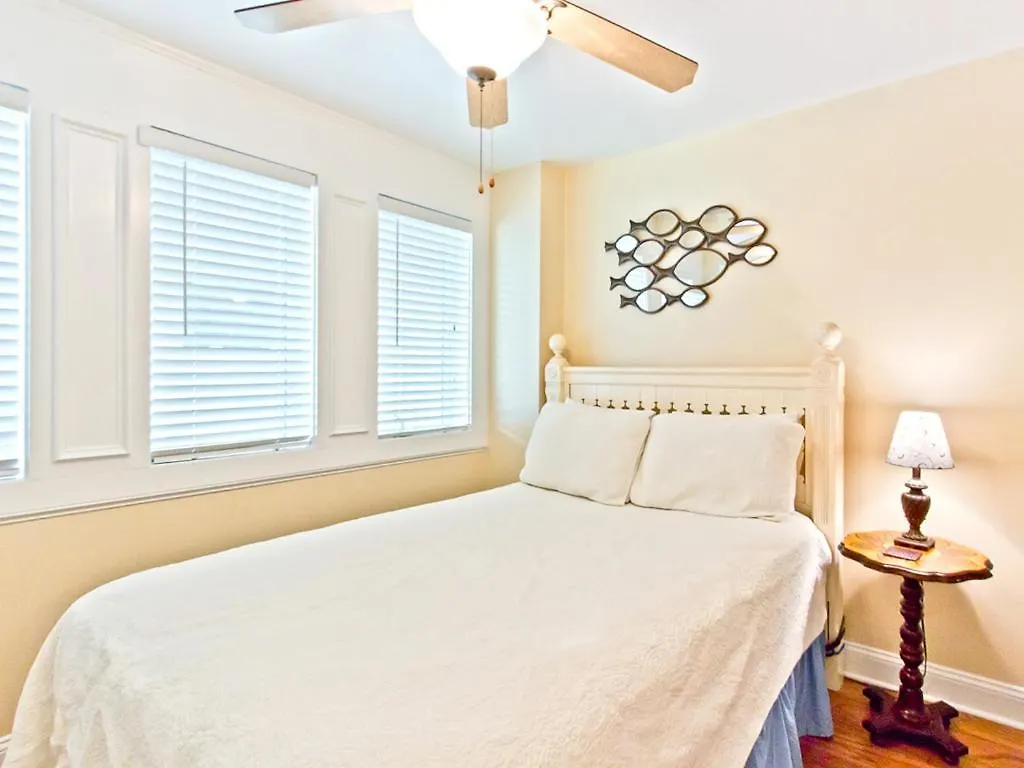 Captains Watch 11 Apartment Tybee Island