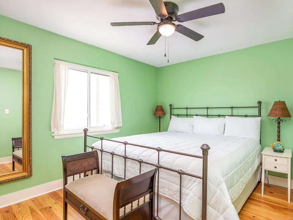 Apartment Lighthouse Point 13b - Sea The