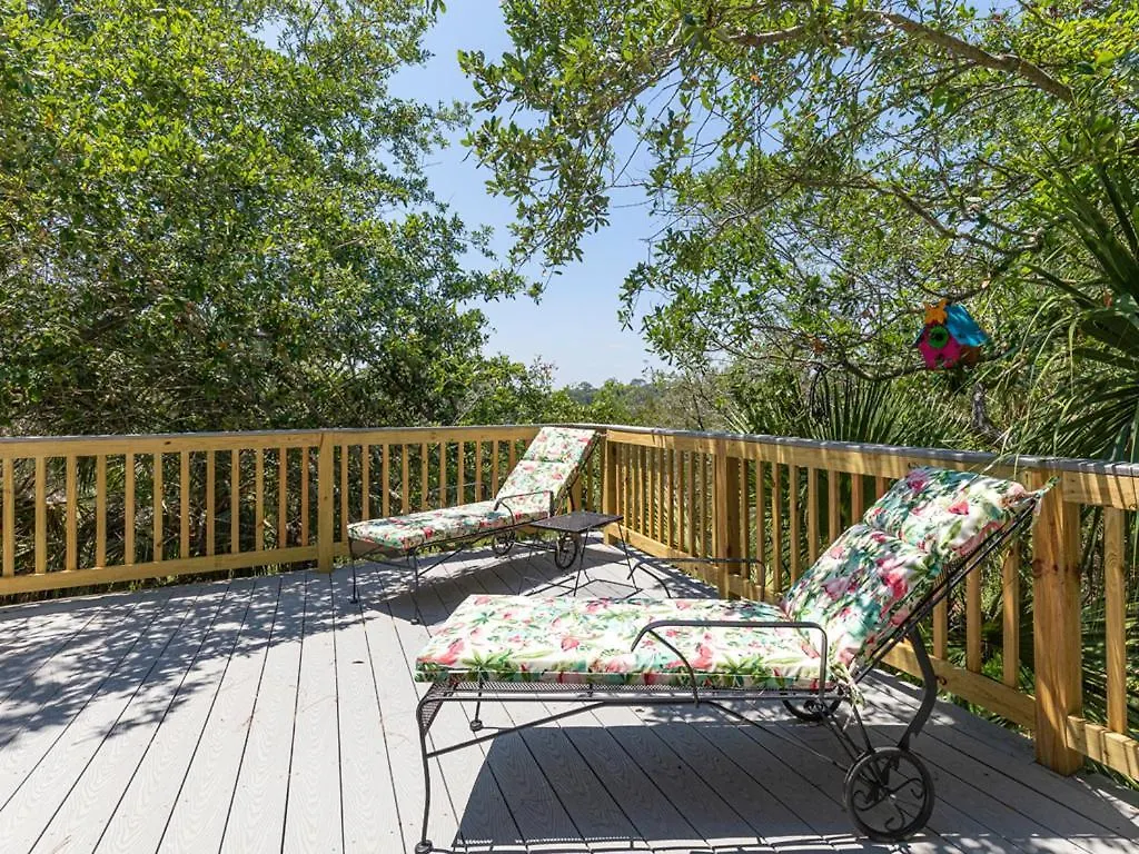 Holiday home Treetop *