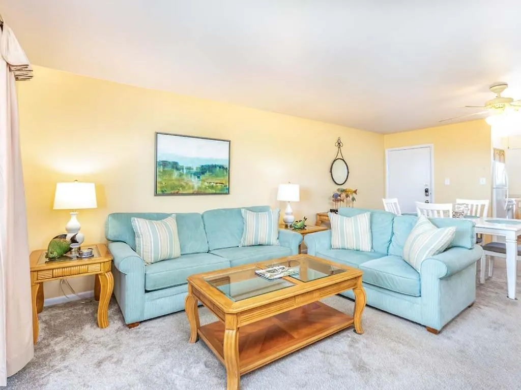 Lighthouse Point 11c Apartment