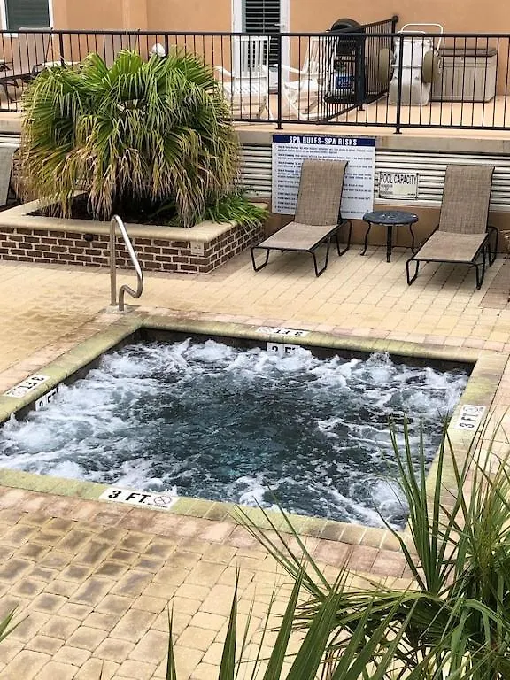 Unique 3br, 1 Of 5 W/huge Poolside Patio, Steps To & Pier, Gated Tybee Island