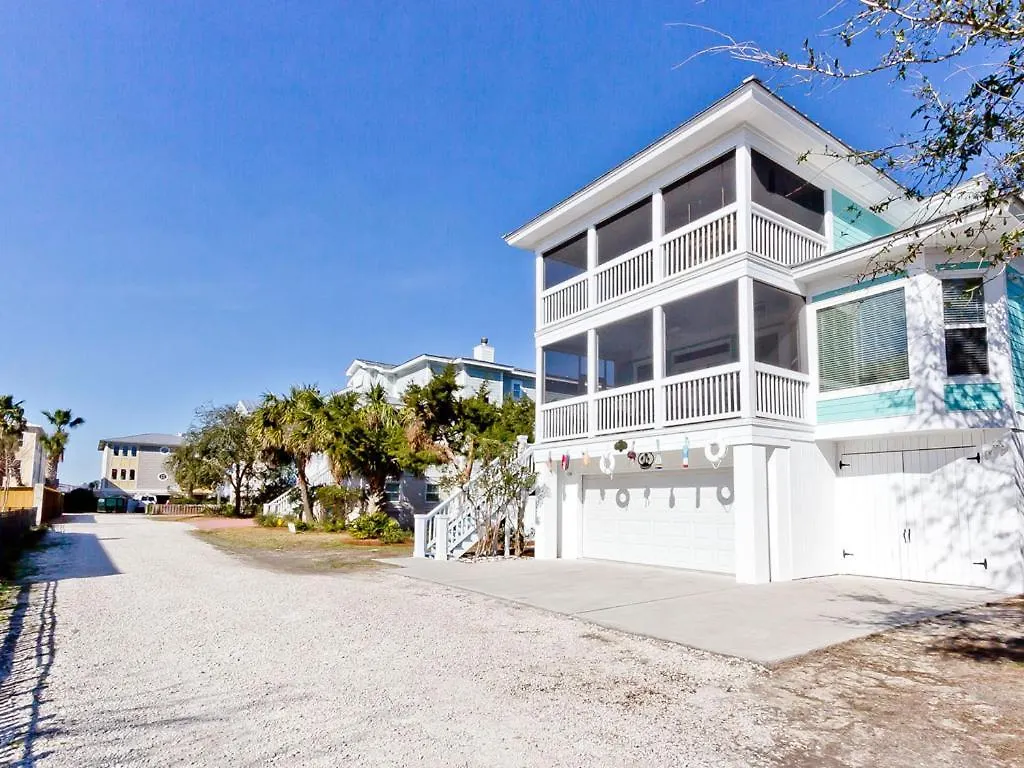 Holiday home Harrisons Hideaway