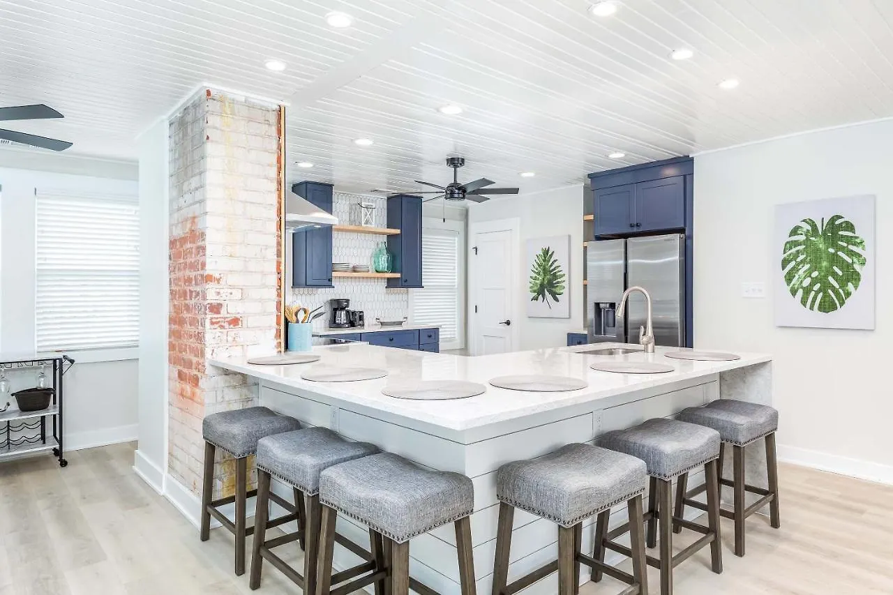Rnr House *