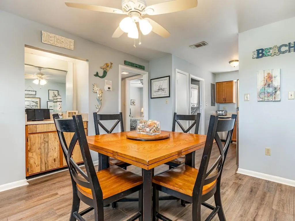 Lighthouse Point 20a