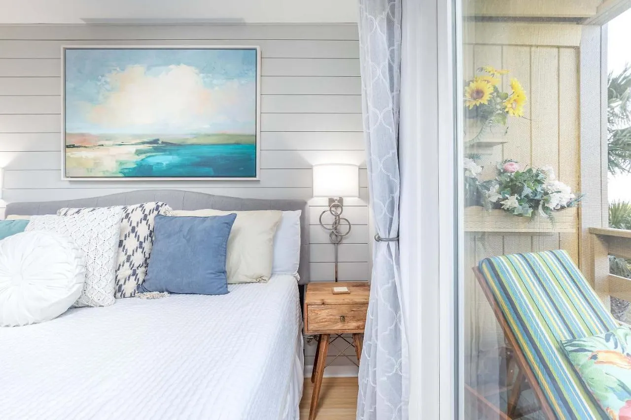 Apartment Lighthouse Point 25a