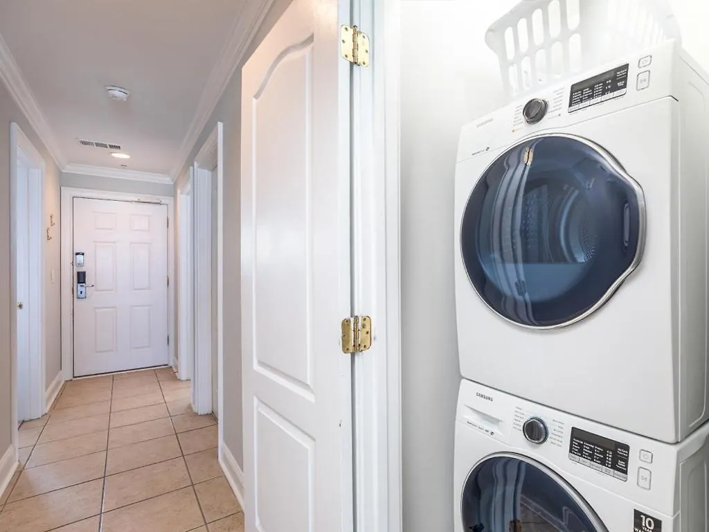 Apartment House 433