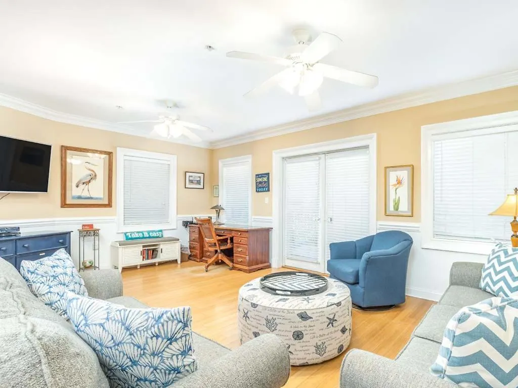 Brass Rail 214 Apartment Tybee Island