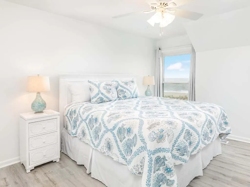 Apartment Tybee Lights 114c Tybee Island