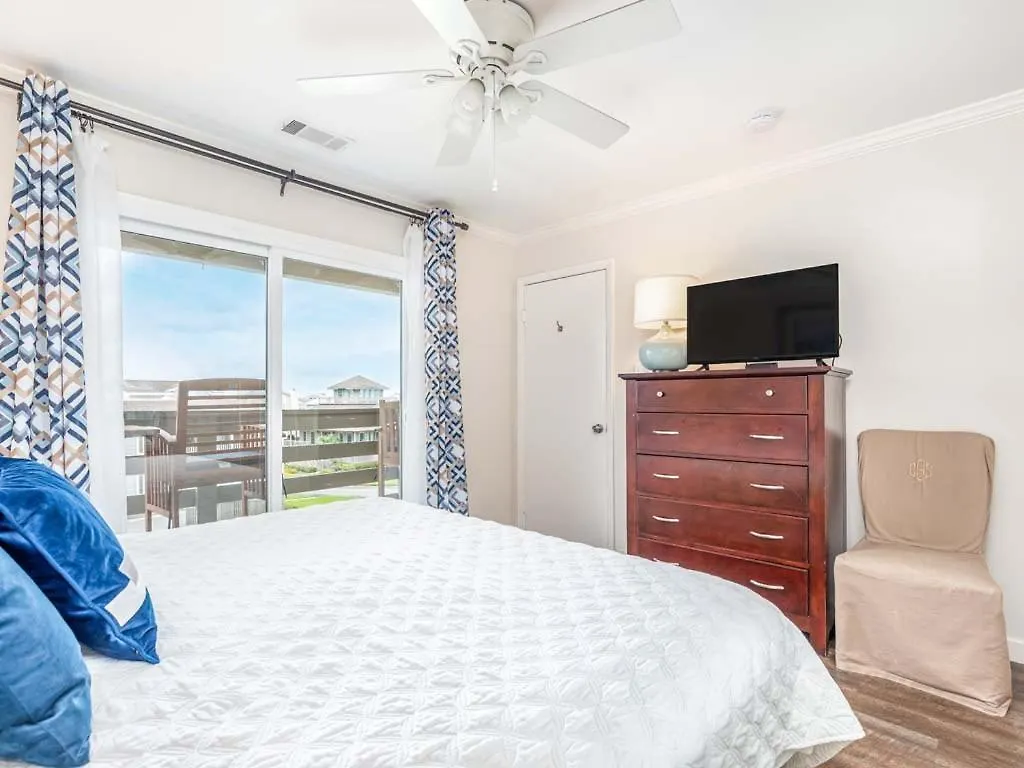 Apartment Lighthouse Point 9c *