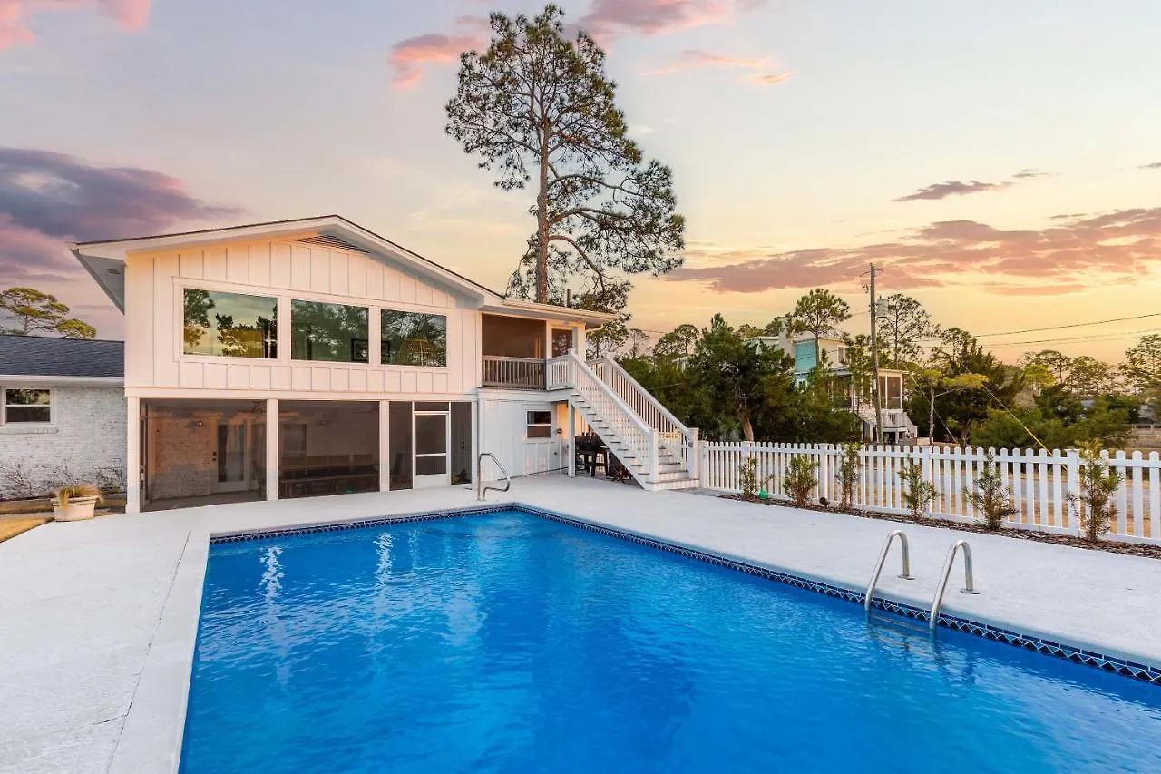Moonlit Marsh Holiday home Tybee Island