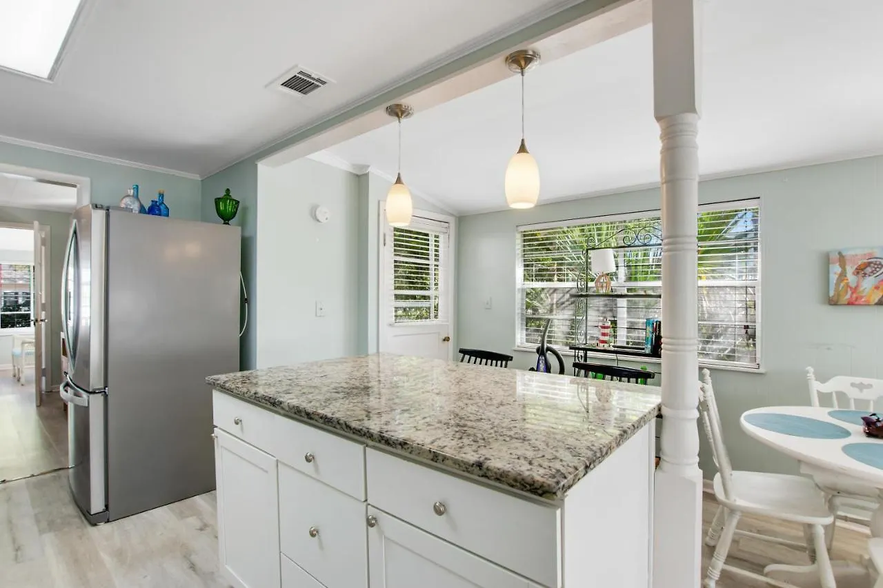 Holiday home On Jones Tybee Island