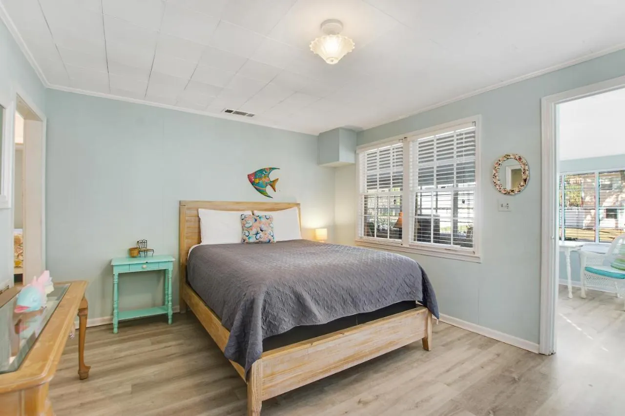 Holiday home On Jones Tybee Island