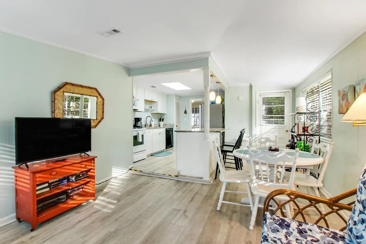 Holiday home On Jones Tybee Island
