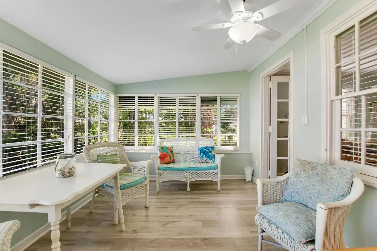 Holiday home On Jones Tybee Island