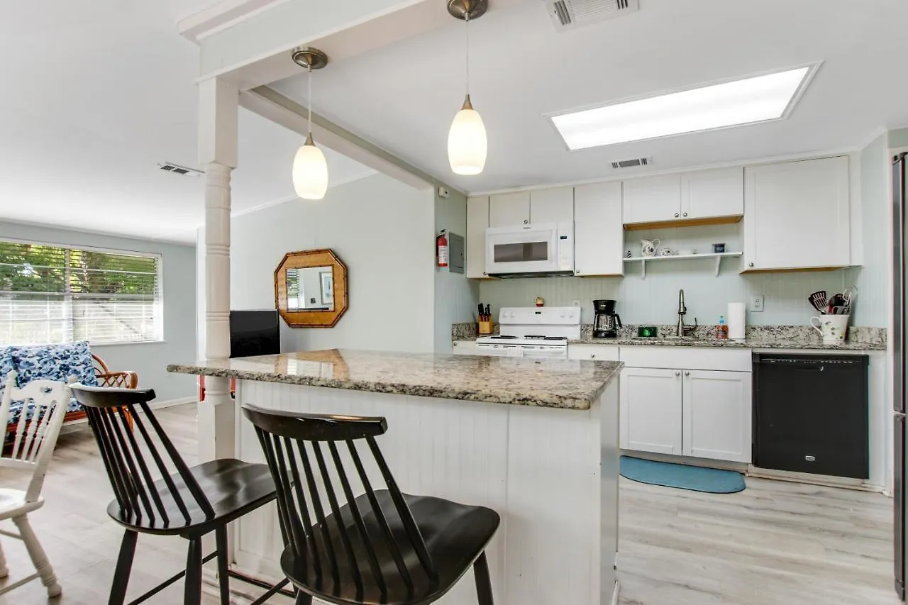 Holiday home On Jones Tybee Island