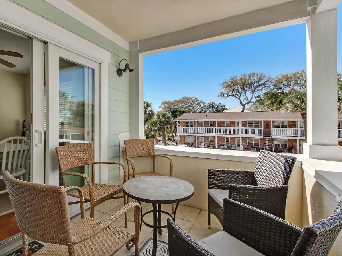 Bare Feet Retreat * Tybee Island