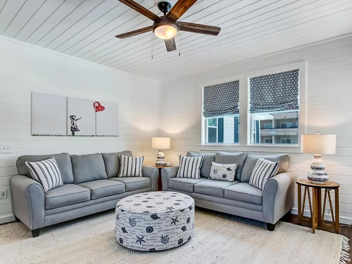 Beachside Collection - 4 Bedroom Holiday home
