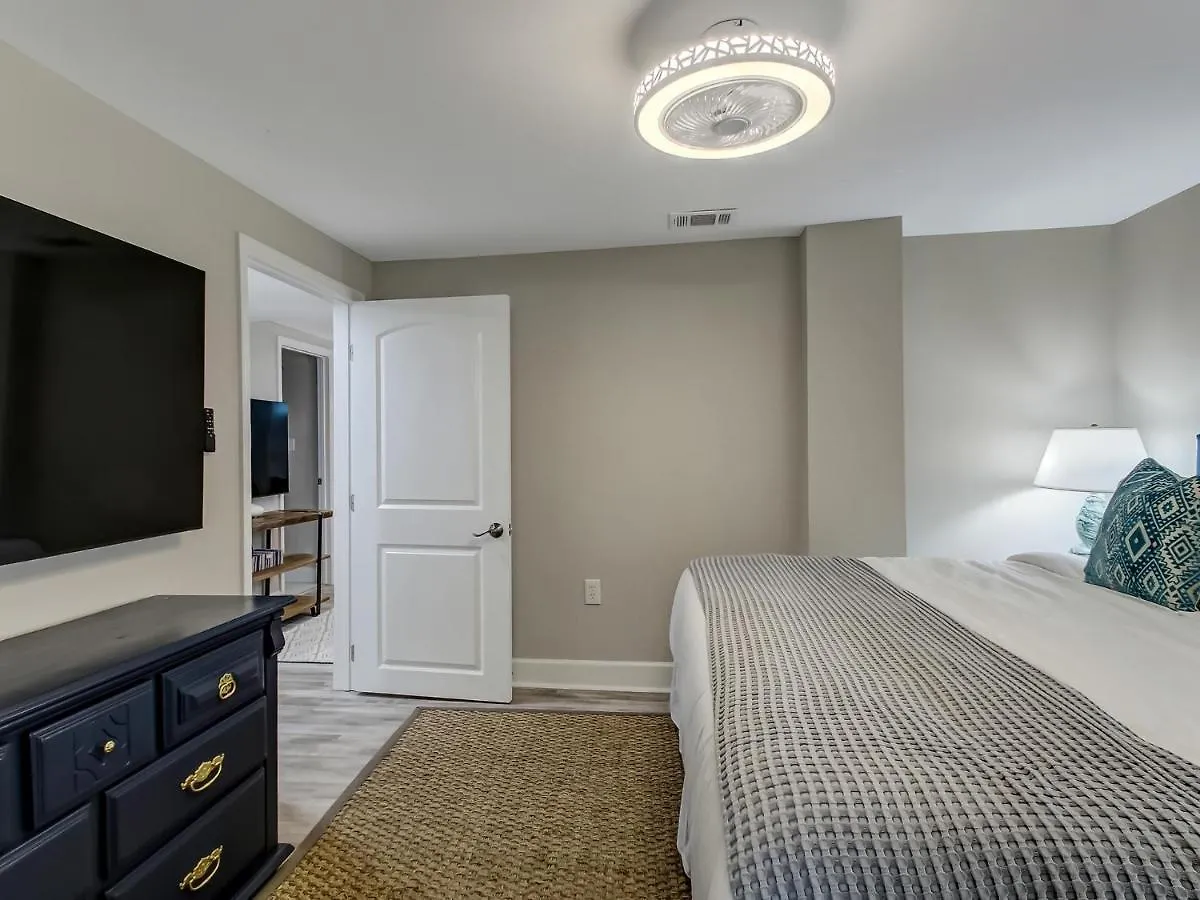 Beachside Collection - 7 Bedroom Tybee Island