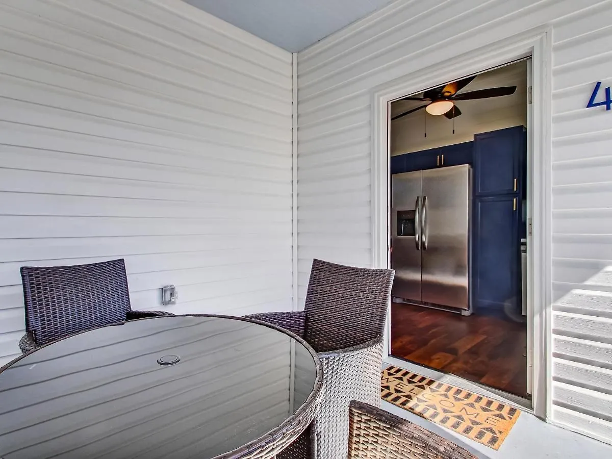 Beachside Unit 4