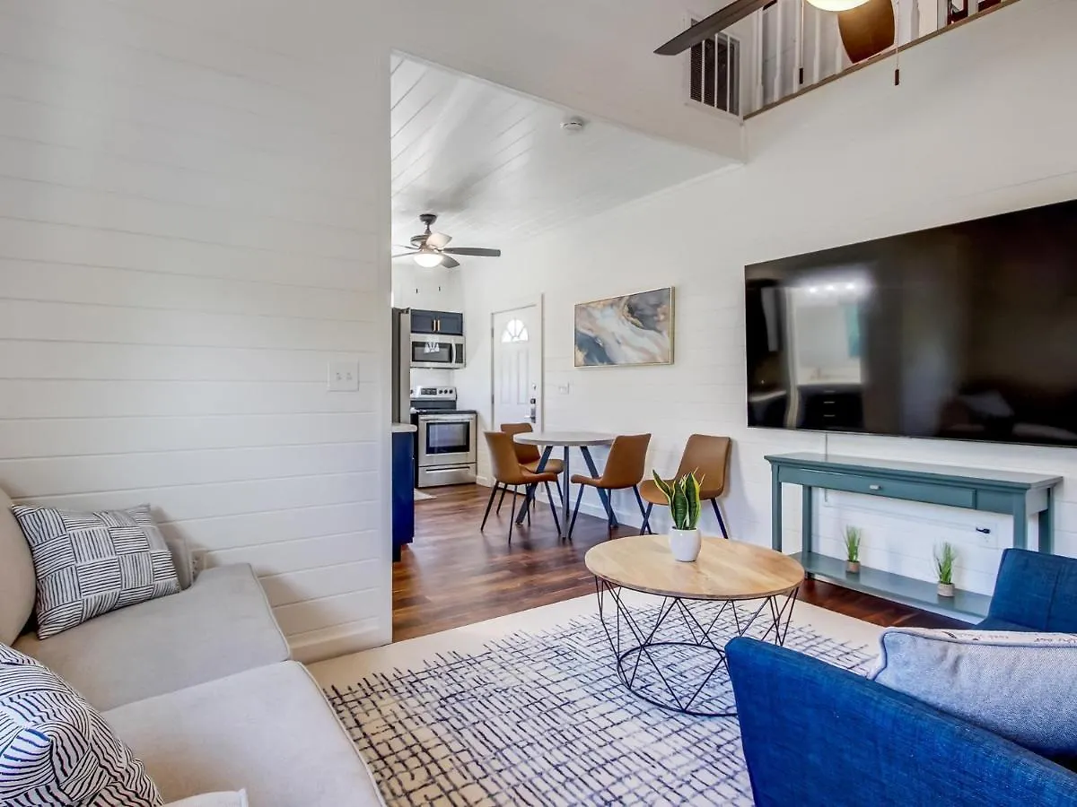 Beachside Unit 4