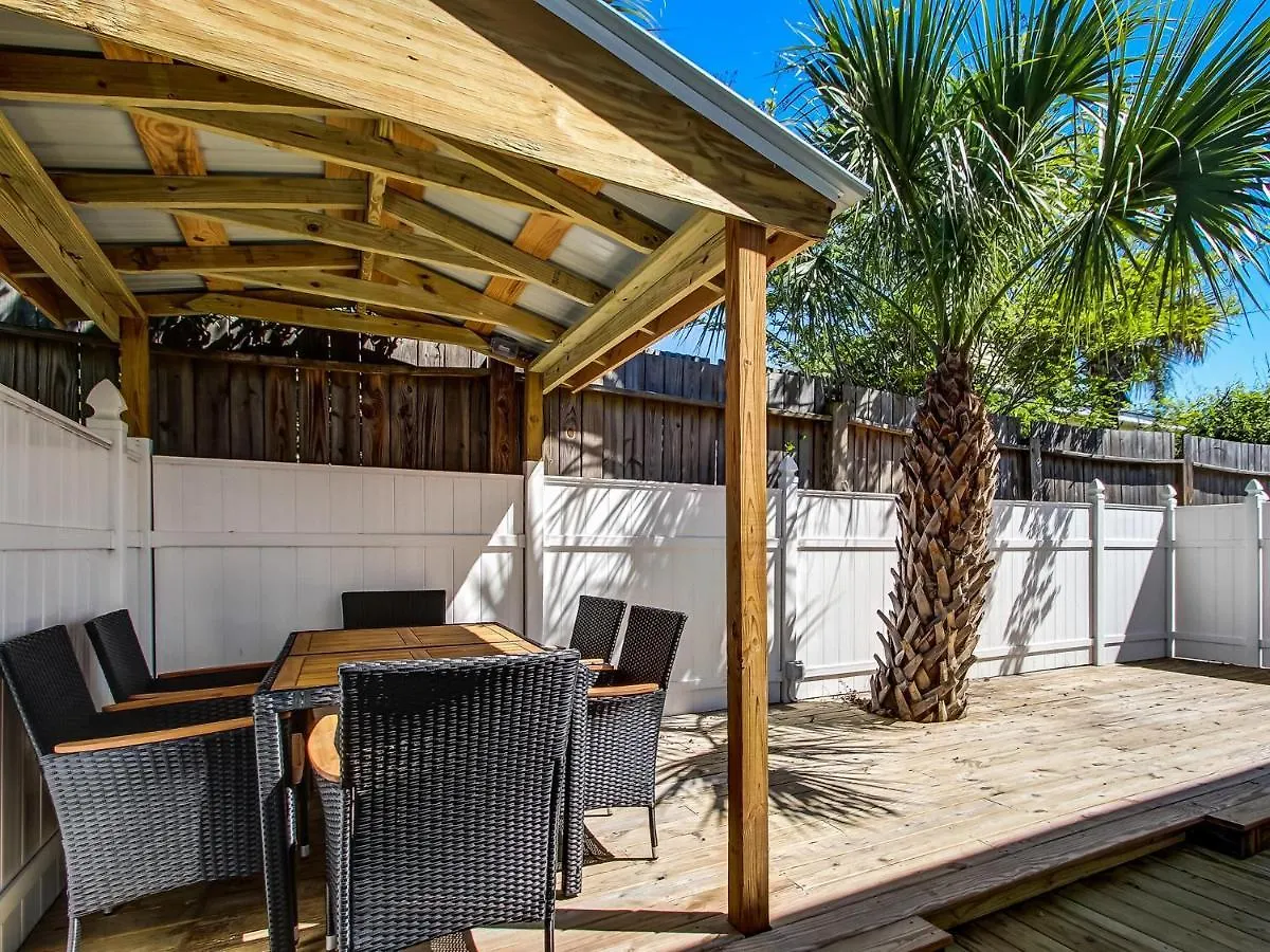 Beachside Unit 1 *
