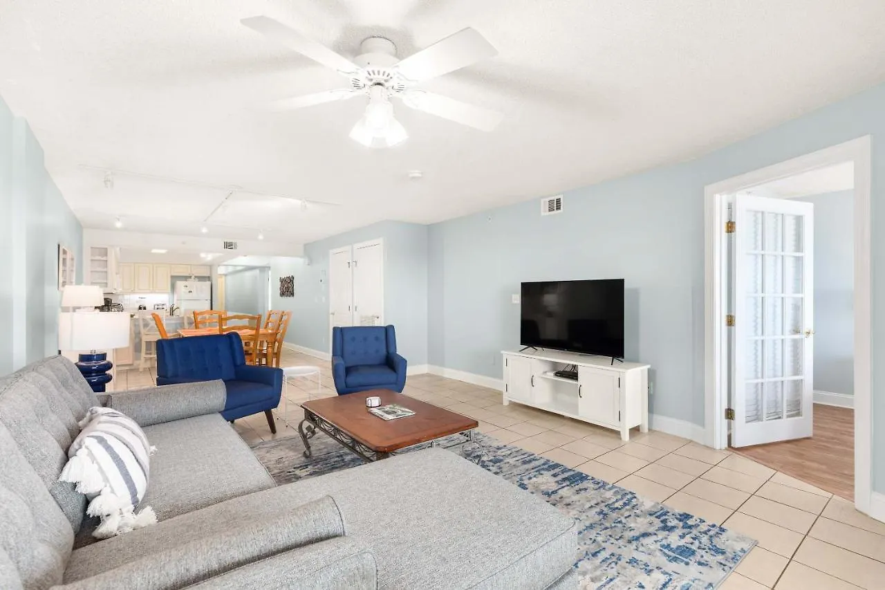 Apartment Sandpiper 302 *