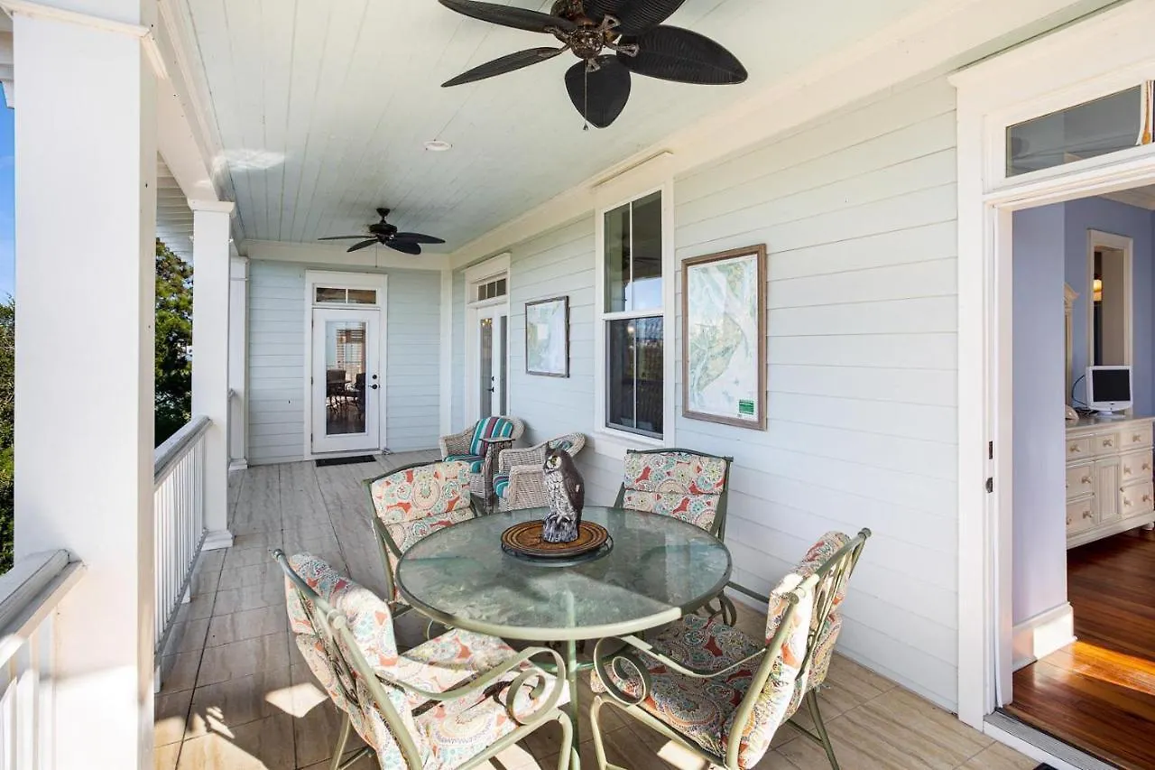 Sanctuary By The Sea Holiday home Tybee Island